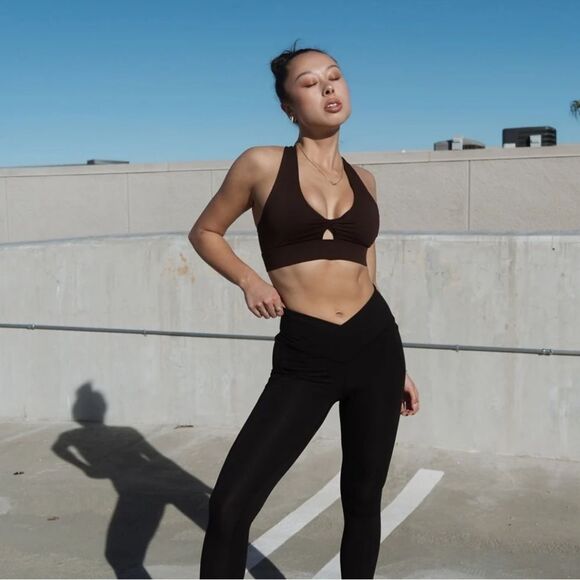 Fabletics Other - fabletics OASIS TWIST medium impact sport bra #18